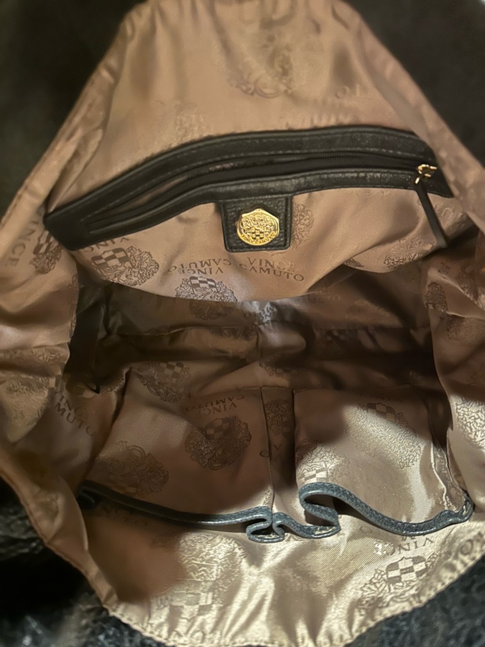 Vince Camuto snake print tote bag - Picture 6 of 13